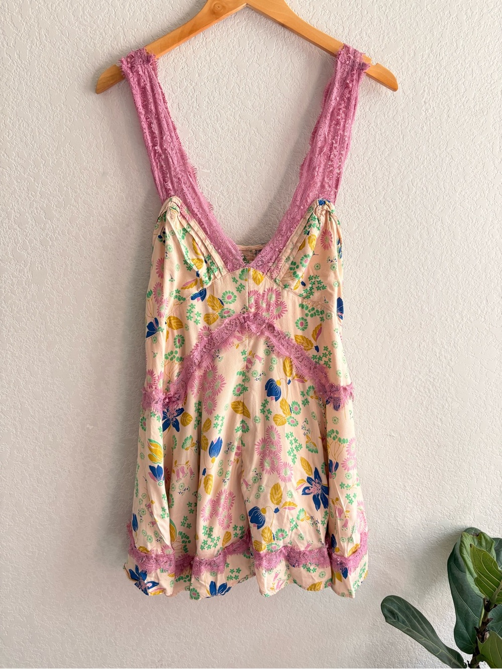 Urban Outfitters Tiffany Lace Trim Mini Dress Large - Picture 2 of 6